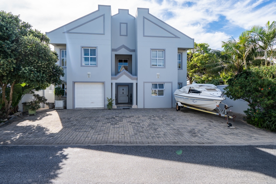 5 Bedroom Property for Sale in Royal Alfred Marina Eastern Cape